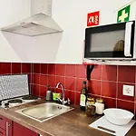 Casa Rosa Com Ac Lägenhet *