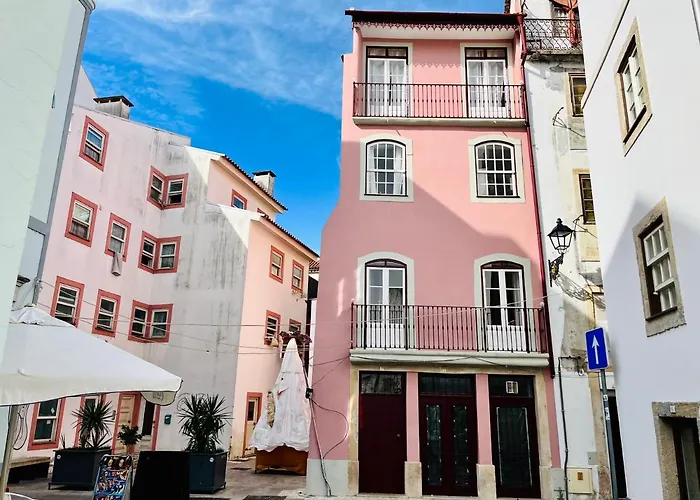 Casa Rosa Com Ac * Коимбра